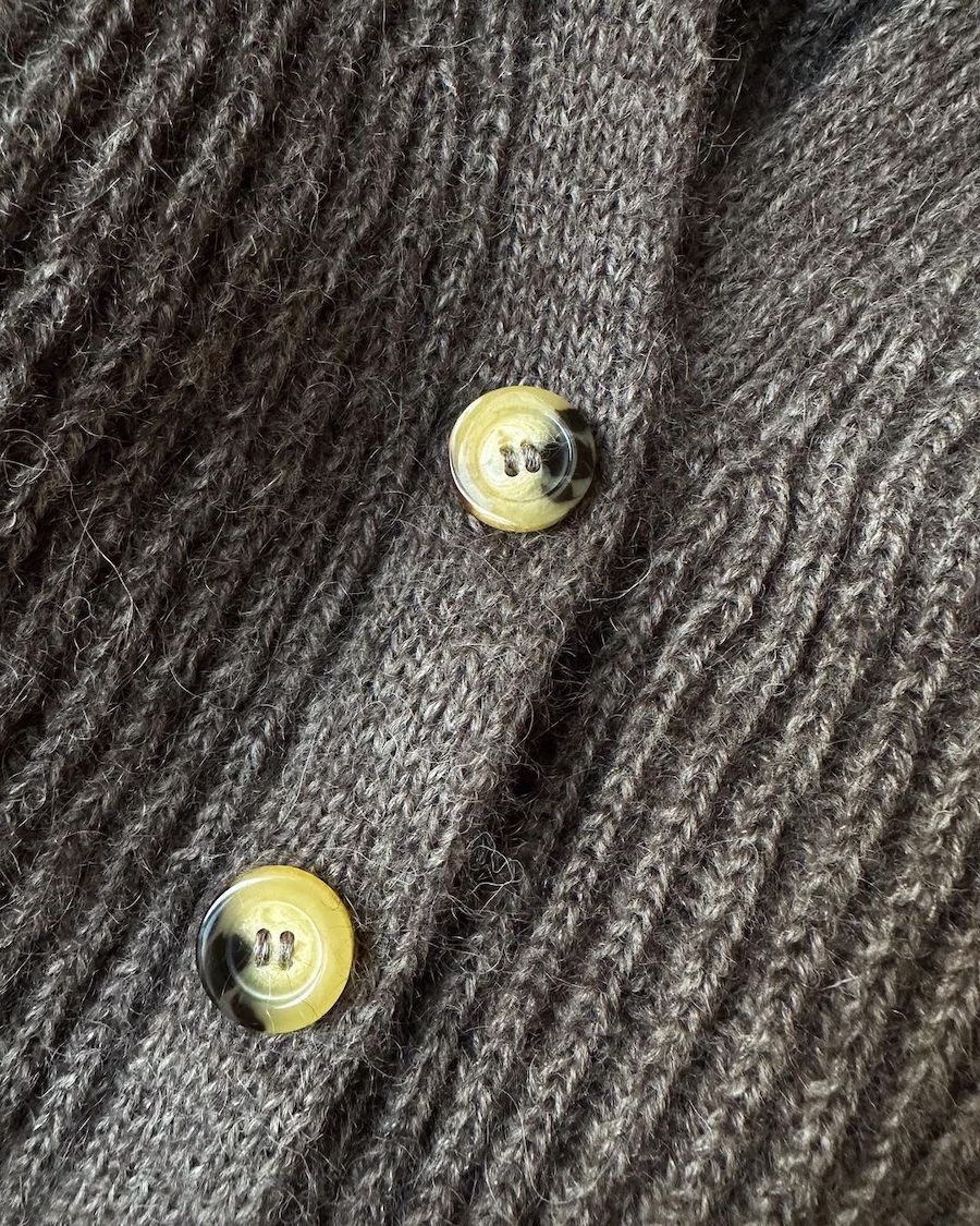 Agnete Cardigan -neuleohje