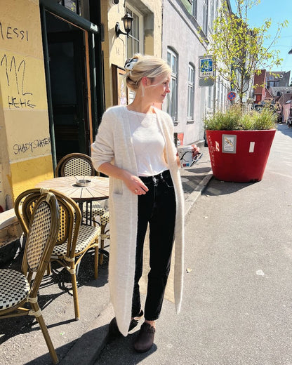 No Frills Cardigan -neuleohje