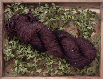 Käsinvärjätyt langat - Black Moon Yarns