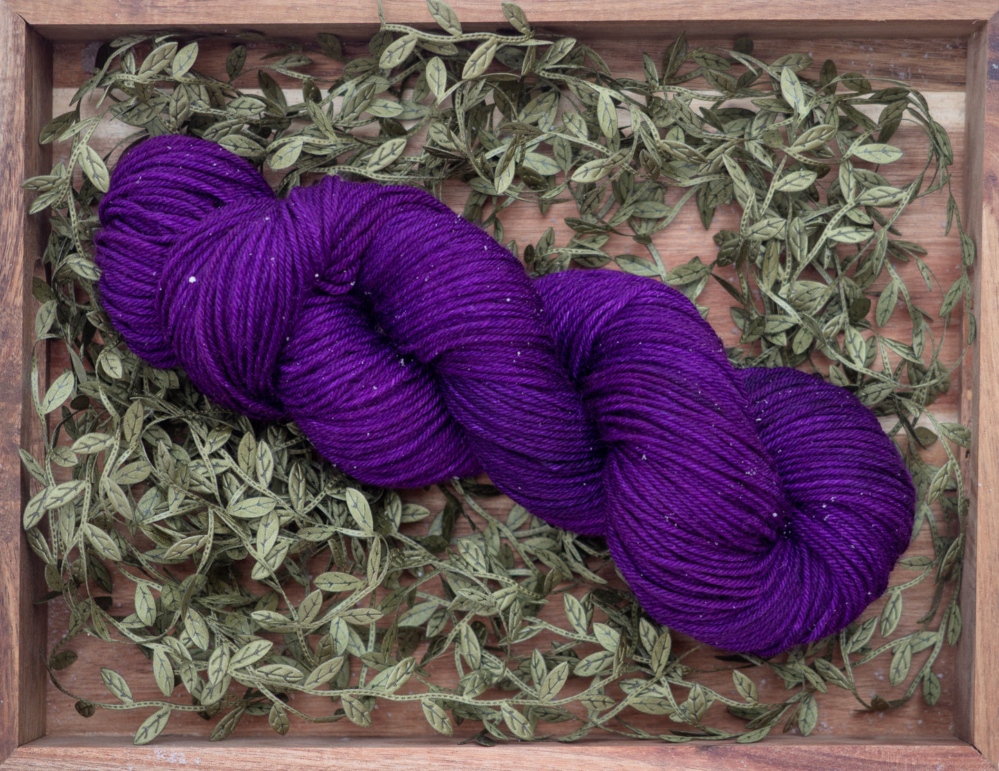 Käsinvärjätyt langat - Black Moon Yarns