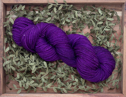 Käsinvärjätyt langat - Black Moon Yarns