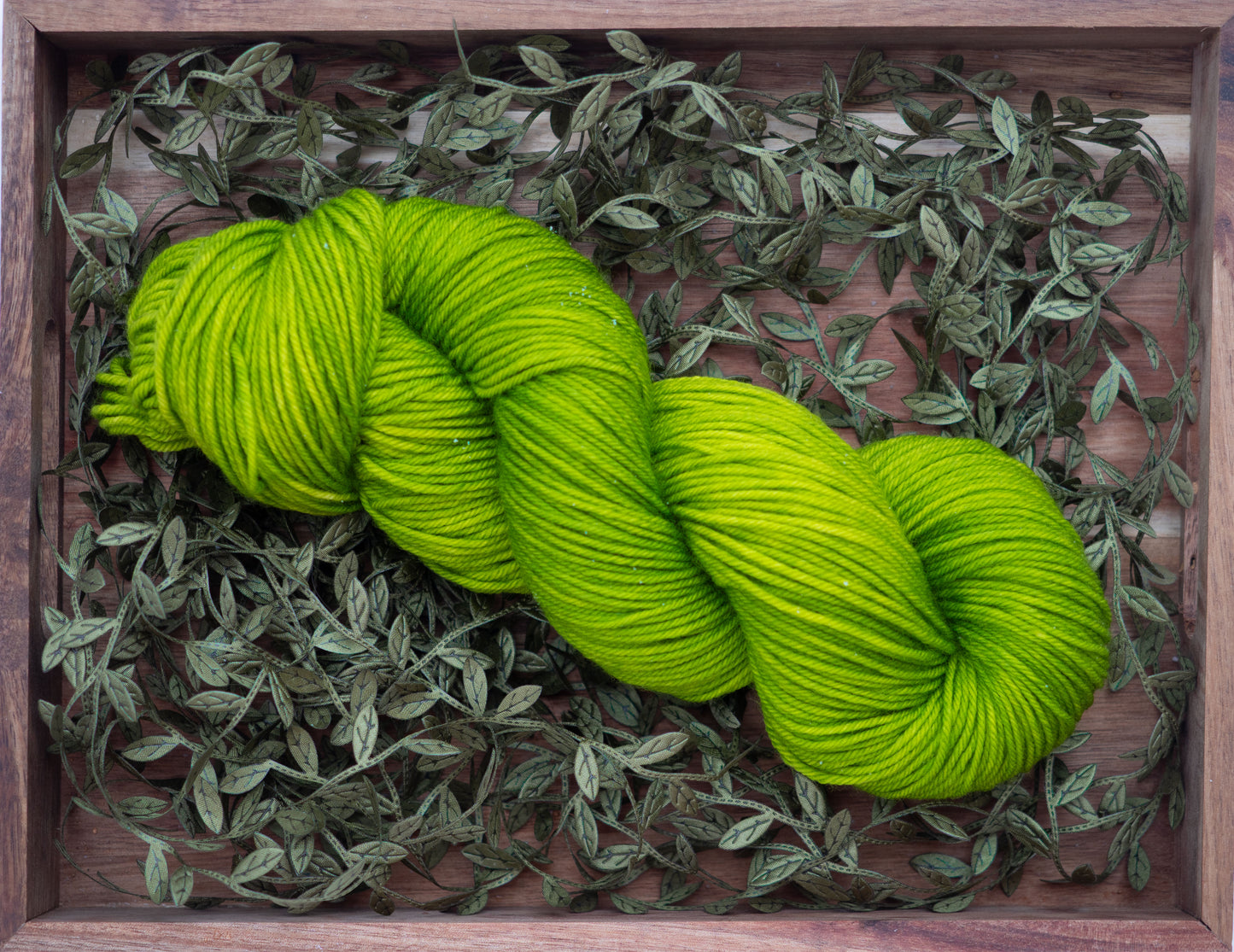 Käsinvärjätyt langat - Black Moon Yarns